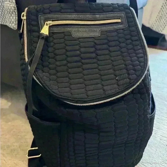 Aimee Kestenberg woman’s nylon quilted backpack purse - Picture 7 of 10